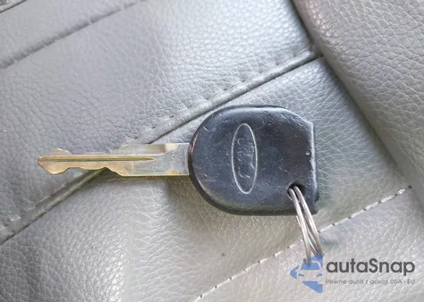 2010 Ford F-150 Xl z USA, uszkodzony, nr VIN 1FTEW1CWXAFB65546